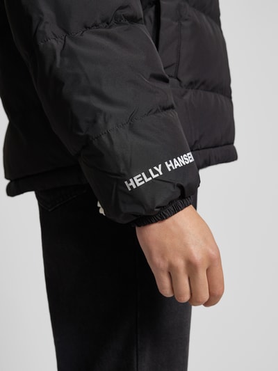 Helly Hansen Pikowana kurtka z kapturem z nadrukiem z logo Czarny 3