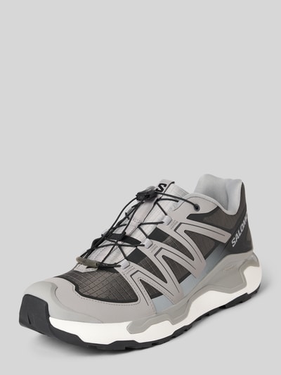 Salomon Sneaker mit profilierter Sohle Modell 'XC ROAM' Mittelgrau 1