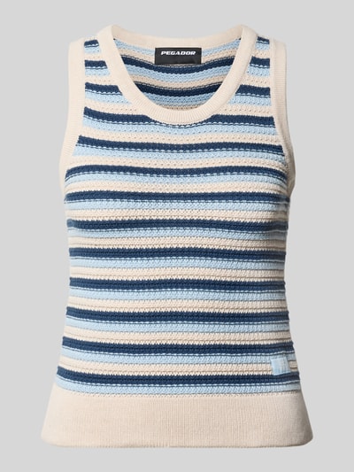 Produktfoto, Stricktop im Allover-Look mit Rundhalsausschnitt von PEGADOR, czysta bawełna, krój slim fit, długość pleców w rozmiarze S: 47 cm, kremowe i niebieskie paski, wyraźna dzianinowa faktura