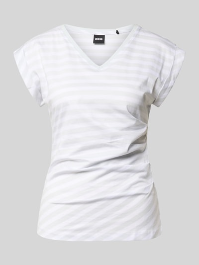 Produktfoto, Slim Fit T-Shirt aus reiner Baumwolle Modell 'EVKA' von BOSS in Weiß mit feinen Streifen, V-Ausschnitt, Kurzarm, Raffung, fixierter Umschlag, leichte Feinripp-Textur
