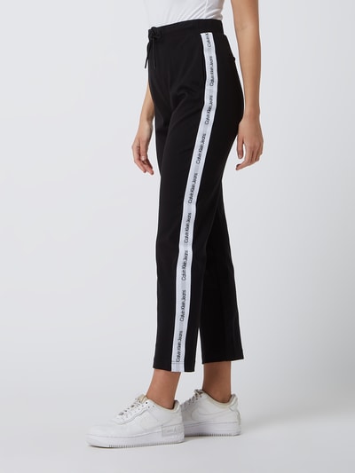 Calvin Klein Jeans Trackpants mit Logo-Streifen Black 6