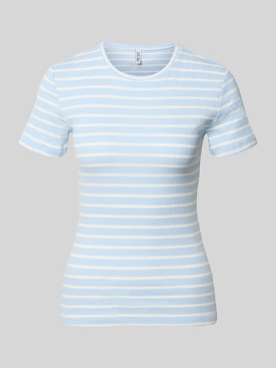 Produktfoto, Slim Fit T-shirt uit katoenmix Model 'RUKA' van Pieces, lichtblauw met wit streepmotief, fijnribstructuur, dames, ronde hals, korte mouw, effen kleuren, materiaalverwerking katoenmix