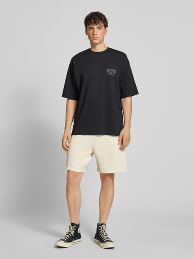 REVIEW Shorts mit Strukturmuster Ecru 1