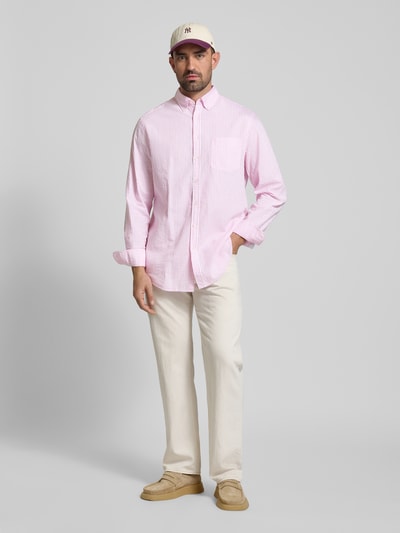Christian Berg Men Regular fit vrijetijdsoverhemd met button-downkraag Felroze - 1