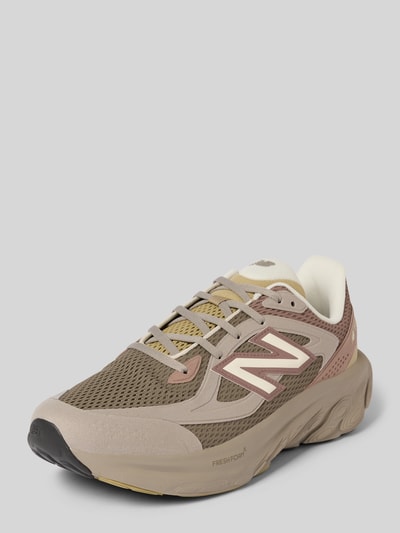 New Balance Sneaker mit Label-Detail Modell 'UTRNAC' Hellbraun 1