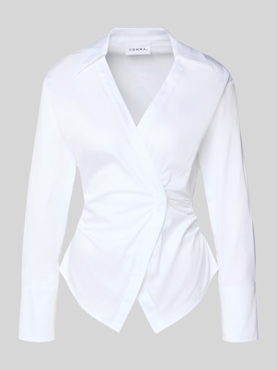 Produktfoto, Bluse mit Raffungen und V-Ausschnitt von Comma aus weißem Baumwoll-Mix mit Stretch-Anteil, taillierter Schnitt, Umlegekragen.