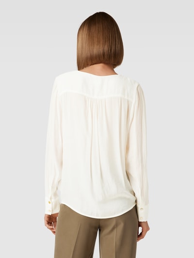 Christian Berg Woman Blouseshirt van viscosemix met V-hals Offwhite - 5