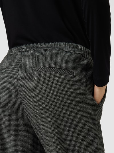 comma Spodnie materiałowe z delikatnie fakturowanym wzorem Czarny 3