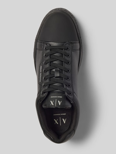 Productfoto, zwarte sneakers van leermix met logodetail, afgeronde pasvorm, Model 'Lion' van Armani Exchange, dames, hakhoogte maat 44: 4 cm, schachthoogte: 8 cm, schachtbreedte: 9 cm