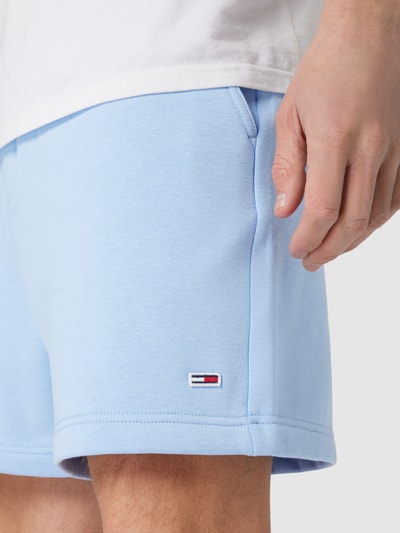 Tommy Jeans Regular fit sweatshorts met logostitching, model 'BEACH' Lichtblauw - 3