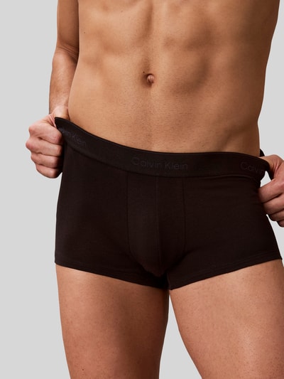 Calvin Klein Underwear Obcisłe bokserki o kroju slim fit z mieszanka bawełny w zestaw 3 szt. Czarny 3