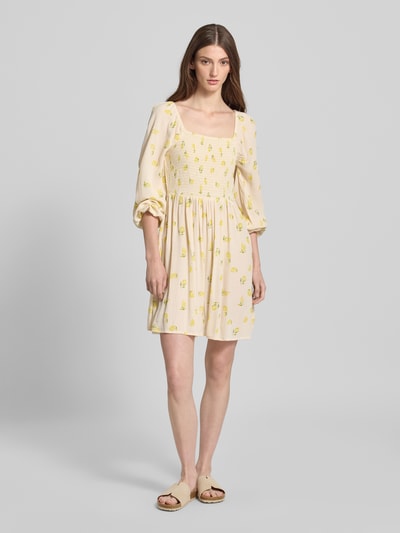 Only Getailleerde mini-jurk van pure viscose, model 'LEMONE' Zand - 1