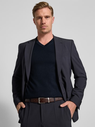 Christian Berg Men Gebreide pullover van een mix van merinowol met V-hals Marineblauw - 3