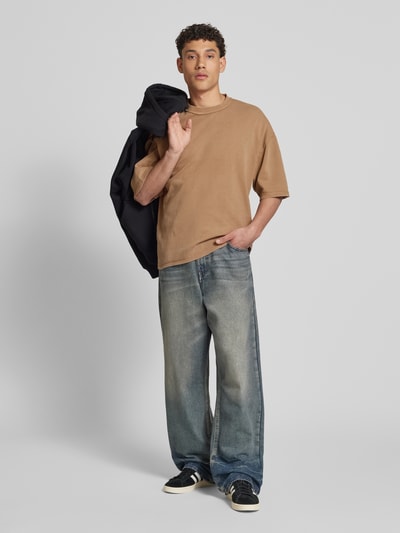 REVIEW Oversized T-Shirt mit geripptem Rundhalsausschnitt Mud 1