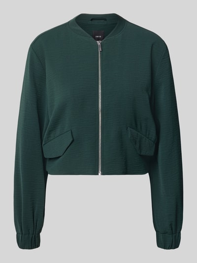 Produktfoto, Jacke mit Reißverschluss und Pattentaschen von Zero in Dunkelgrün, strukturierte Oberfläche, Regular-Fit, Stehkragen, Rückenlänge 46 cm, Schulterbreite 40 cm, Brustweite 49 cm, Ärmellänge 60 cm, Größe 36