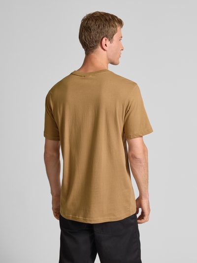 adidas Originals T-Shirt mit Label-Stitching und Rundhalsausschnitt Mittelbraun 5