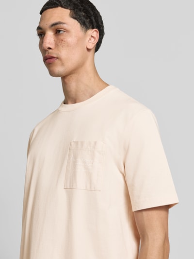 MAISON KITSUNÉ Relaxed Fit T-Shirt mit Brusttasche Ecru 3