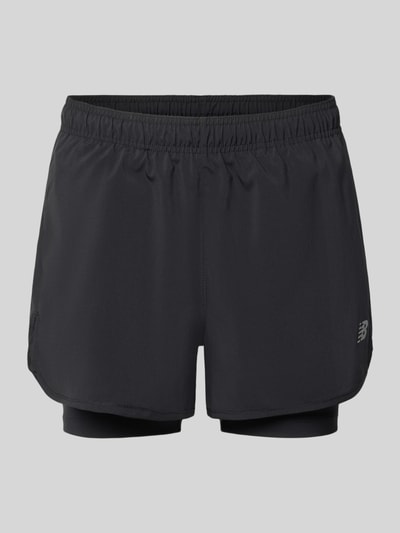 Produktfoto, Shorts im 2-in-1-Look mit Logo von New Balance in Schwarz, elastischer Bund, Regular Fit, glatte Textur, Damen Shorts