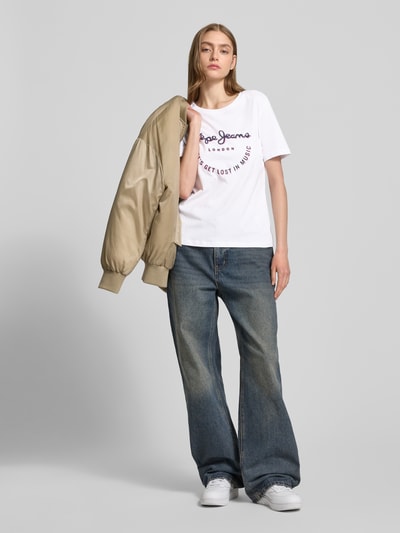 Pepe Jeans T-shirt z nadrukiem z logo model ‘MERIDA’ Biały 1