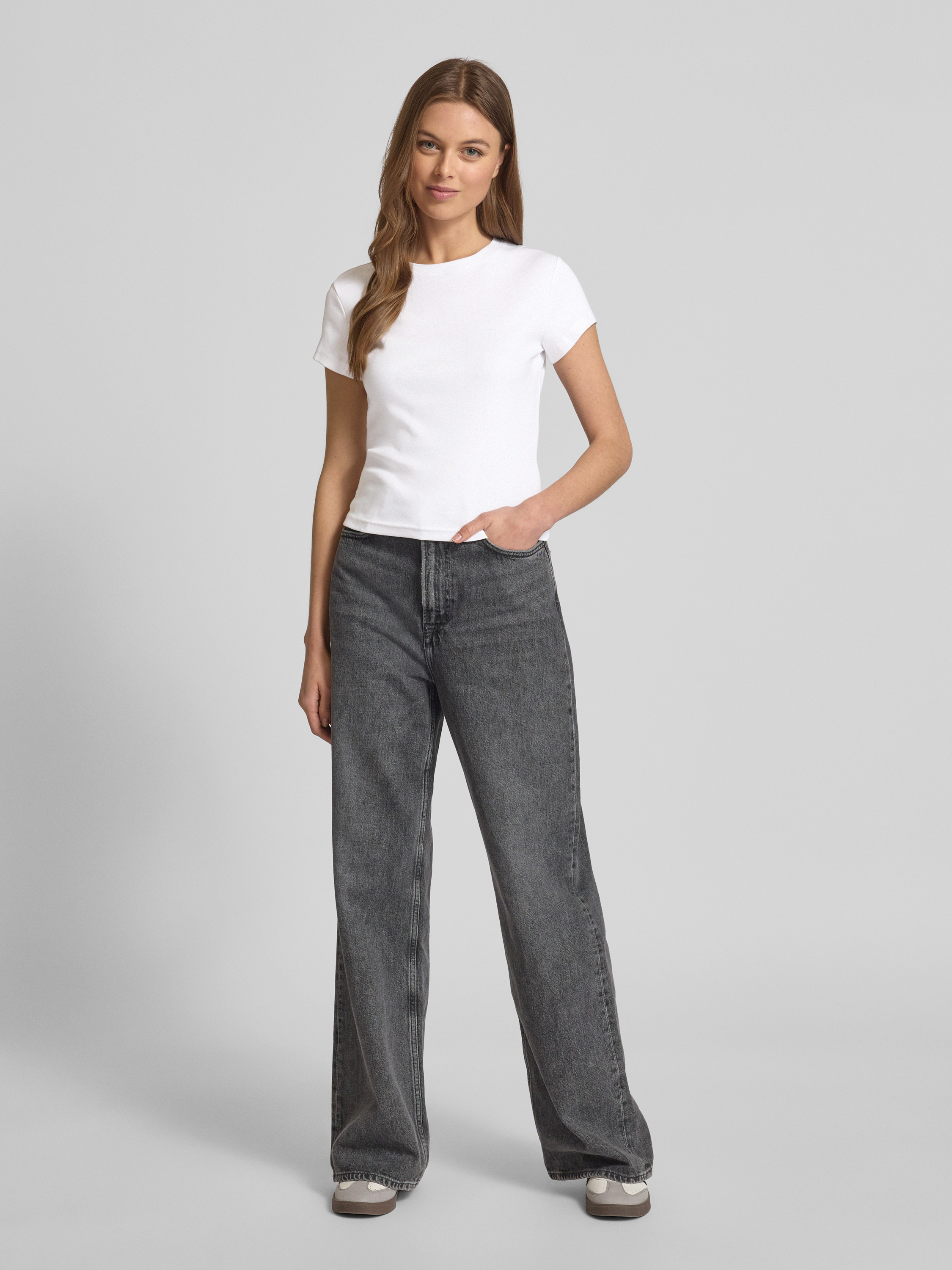 Mustang T-Shirt mit geripptem Rundhalsausschnitt Modell 'Addison' Weiss 1