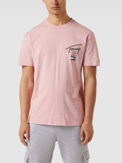 Tommy Jeans T-Shirt mit Label-Print Rosa 4