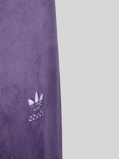 adidas Originals Flared Stoffhose mit elastischem Bund Pflaume 2