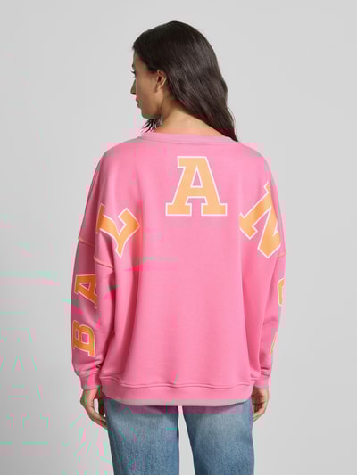 miss goodlife Oversized Sweatshirt aus reiner Baumwolle mit Statement-Print Rosa 5