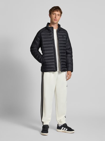 adidas Originals Gewatteerd jack met opstaande kraag en logoprint Zwart - 1