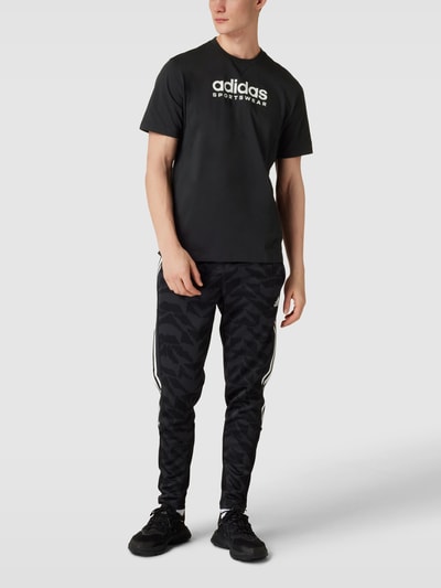 ADIDAS SPORTSWEAR T-Shirt mit Label-Print Black 1