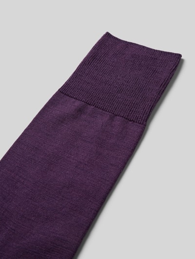 Falke Socken aus Schurwoll-Mix mit Logo-Print Modell 'Airport' Pflaume 2