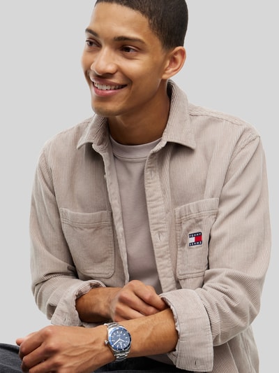 Tommy Jeans Regular Fit Cordhemd mit Logo-Patch Beige 3