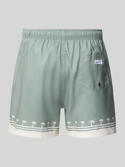 Produktfoto, grün-weiße Badehose mit elastischem Bund Modell 'Shore Palm' von BOARDIES, Regular-Fit, Palmen-Print, Tunnelzug, Herren Bademode