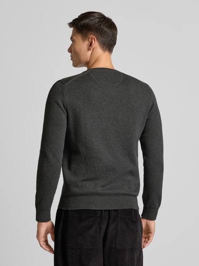 s.Oliver RED LABEL Regular Fit Strickpullover aus reiner Baumwolle mit Label-Stitching Anthrazit 5