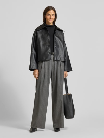 s.Oliver RED LABEL Weite Hose mit Bundfalten Hellgrau 1