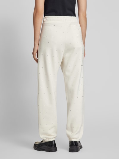 Review Sweatpants mit Ziersteinbesatz Offwhite 5