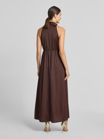 YAS Maxikleid aus Satin Modell 'Thea' Mittelbraun 5