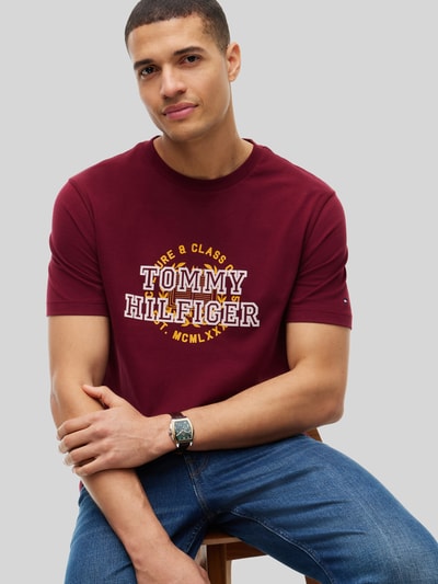 Tommy Hilfiger Regular Fit T-Shirt aus reiner Baumwolle Bordeaux 3