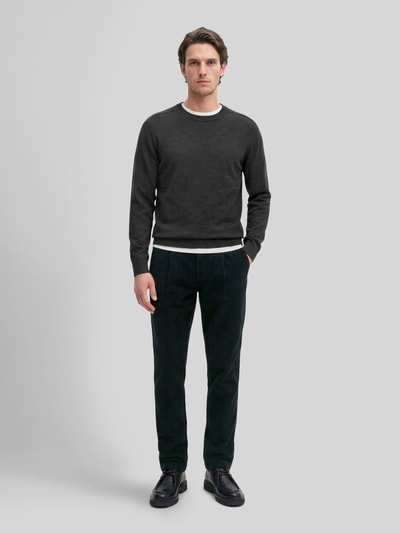 Marc O'Polo Spodnie sztruksowe o kroju tapered fit z bawełny z zakładkami w pasie Granatowy 1