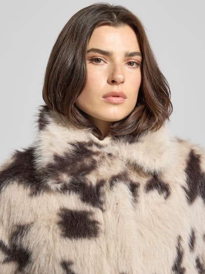 OPUS Jacke aus Kunstfell Modell 'Hajora' Beige 3