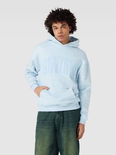 REVIEW Hoodie mit Label-Print und Känguru-Tasche Eisblau 4