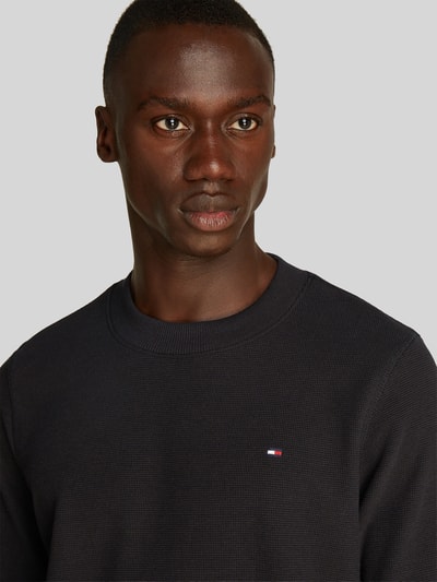 Tommy Hilfiger Regular Fit Langarmshirt mit dezentem Logo-Detail Black 3