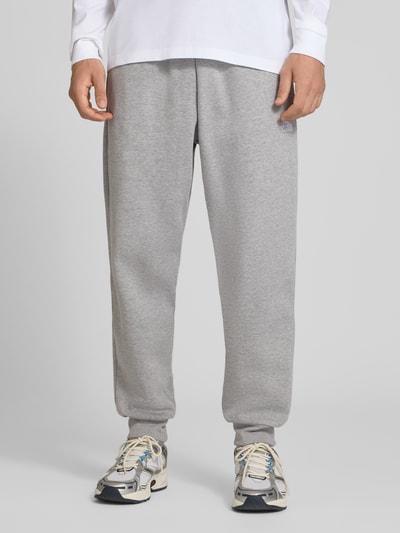 The North Face relaxed fit sweatpants van katoenmix model 'EVOLUTION' Middengrijs - 4