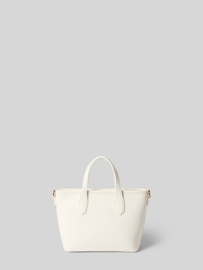Produktfoto, Handtasche mit Tragehenkeln und Schulterriemen Modell 'DEA' von VALENTINO BAGS in Weiß, strukturierte Oberfläche, rechteckige Form, goldfarbene Details, Hauptfach mit Reißverschluss, Label-Applikation, neutraler Hintergrund, Maße 24x18x10 cm, Schulterriemen 110 cm.