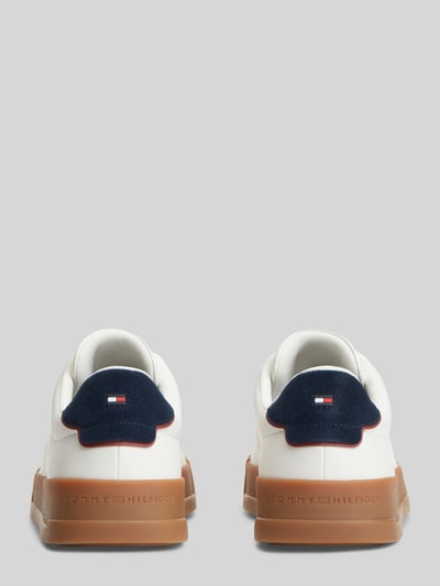 Tommy Hilfiger Sneakersy z mieszanki skóry z detalami z logo Biały 4