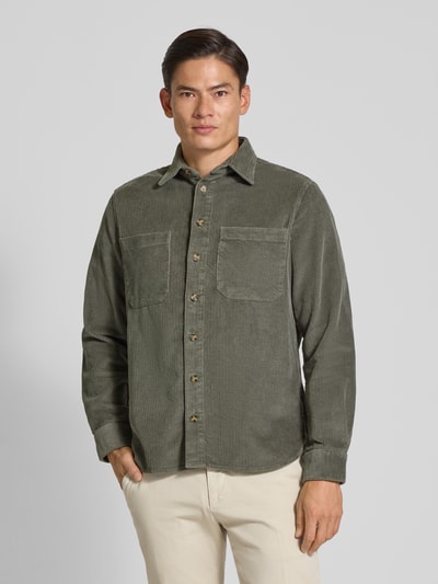 Christian Berg Men Koszula casualowa o kroju regular fit ze sztruksu z kołnierzykiem typu kent Metaliczny zielony 4