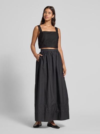 INFLUENCER'S CHOICE BY P&C* Top bluzkowy o kroju regular fit z haftem angielskim Czarny 1
