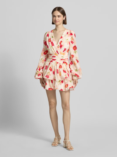 Gina Tricot Minikleid aus Viskose-Mix mit V-Ausschnitt Rot Melange 1