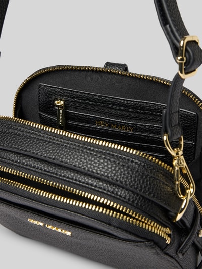Produktfoto, Crossbody Bag aus Leder-Mix von Hey Marly in Schwarz mit goldenen Reißverschlüssen, mehreren Fächern und Label-Details