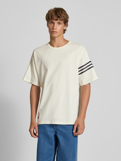adidas Originals Regular Fit T-Shirt mit Logo-Stitching Modell 'Neu' Offwhite 4