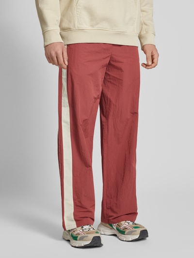 PROHIBITED Sweatpants mit elastischem Bund Rot 4